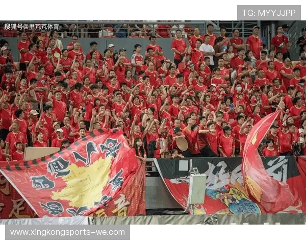 中超新赛季揭幕,各球队引援备战激烈,争夺冠军白热化 中超新赛季揭幕,各球队引援备战激烈,争夺冠军白热化