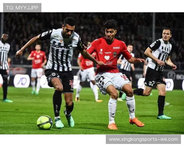 欧联杯小组赛前瞻:各队战术分析与晋级概率预测 欧联杯小组赛前瞻:各队战术分析与晋级概率预测