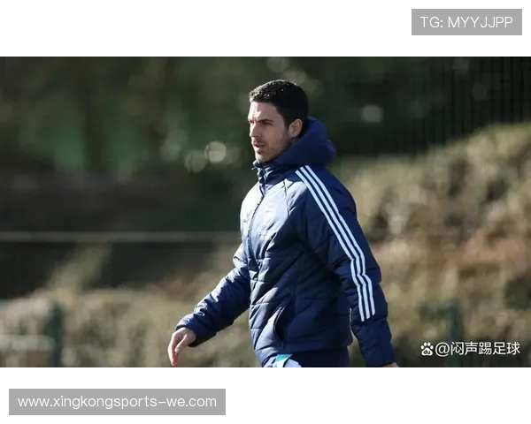 欧冠赛场上的防守艺术：顶级球队如何构建无懈可击的防线